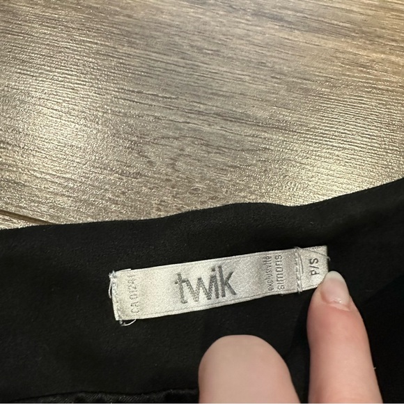 Twik black suede skirt - Picture 2 of 3